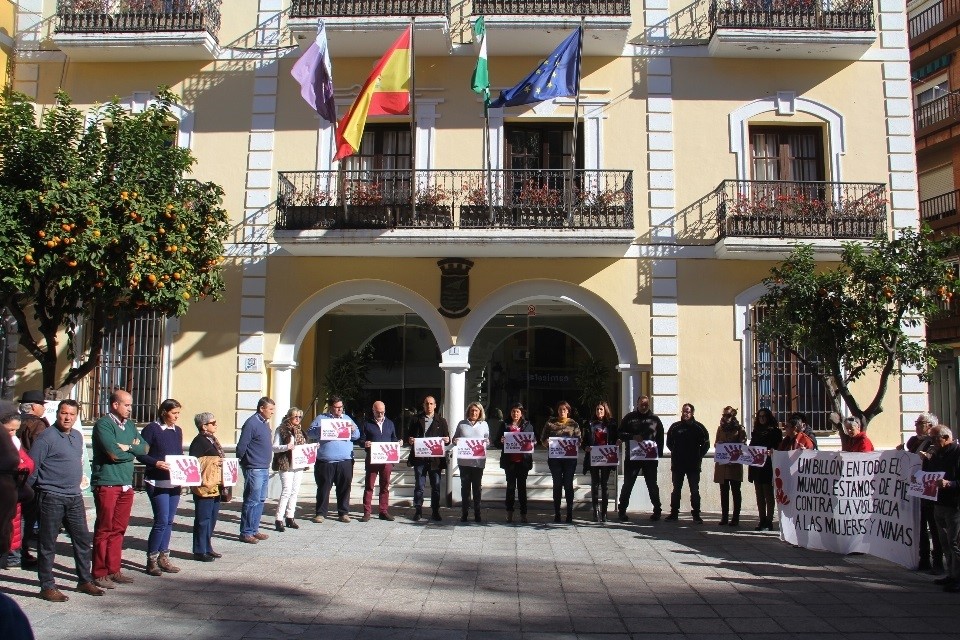 El Ayuntamiento de Almuñécar toma medidas ante la confirmación de cinco casos de coronavirus