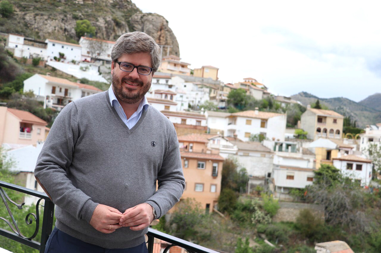 #28A: Hervías propone bonificaciones del 60% en el IRPF a los habitantes de los pueblos granadinos en riesgo de despoblación #28A: Hervías propone bonificaciones del 60% en el IRPF a los habitantes de los pueblos granadinos en riesgo de despoblación