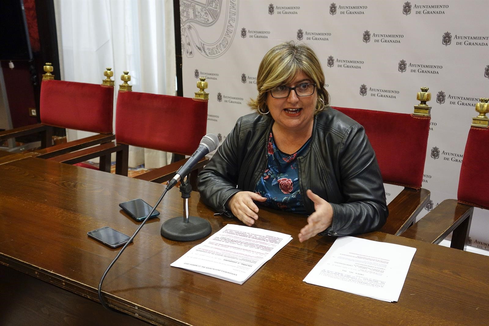 El PSOE critica que la creación de siete tenencias de alcaldía costará unos 400.000 euros