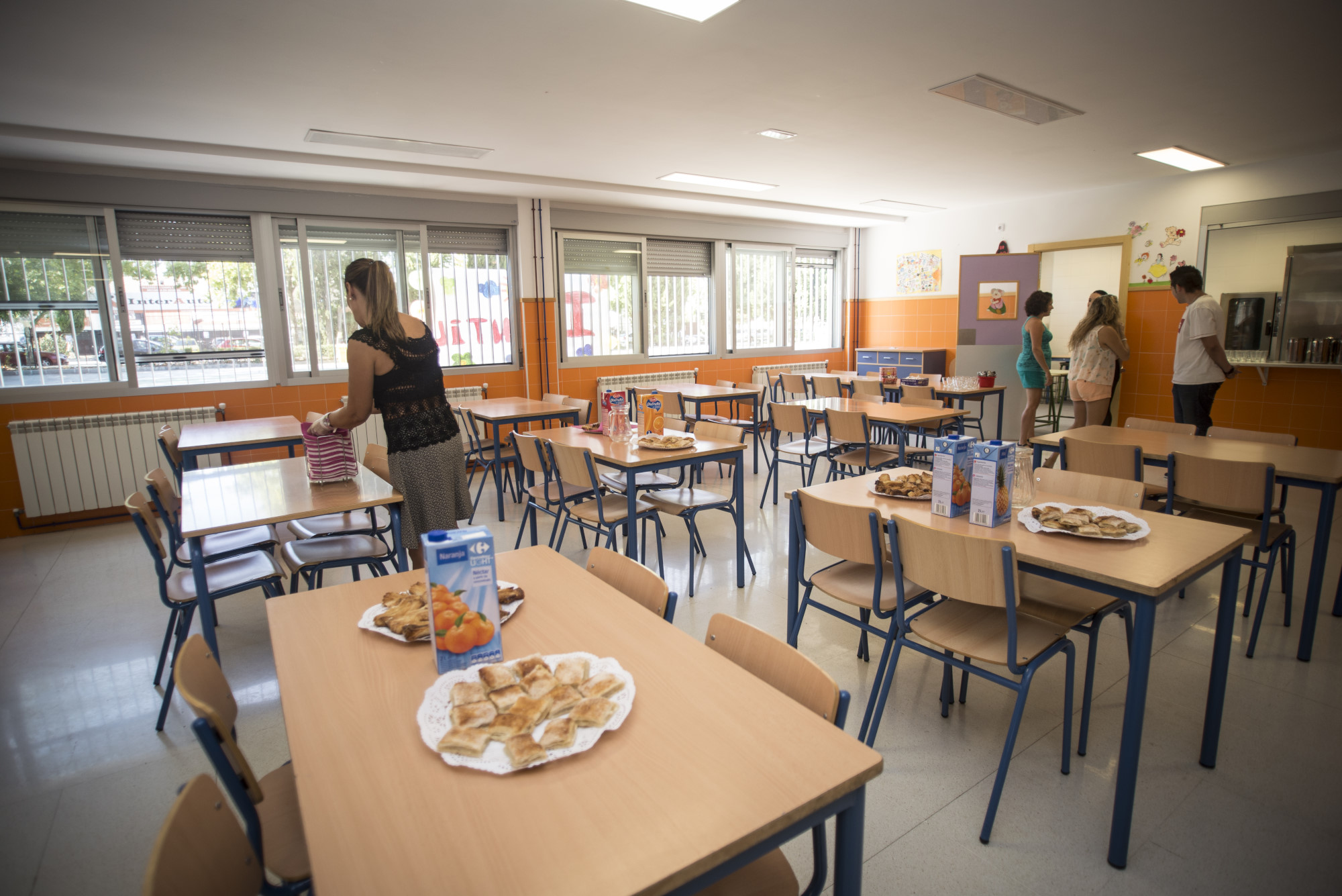 El nuevo contrato de comedores de la Junta en Granada beneficia a 25 centros y 1.186 alumnos