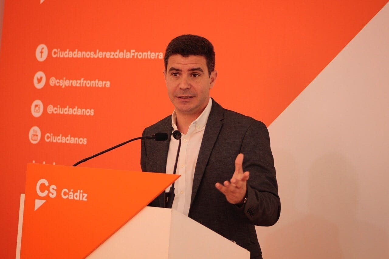 Sergio Romero pide a Vox que sea «responsable como lo han sido sus compañeros en Andalucía»