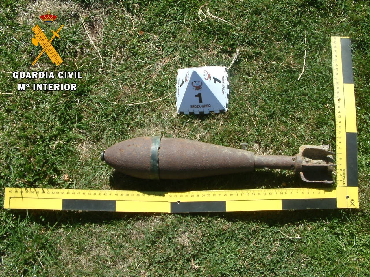 Destruyen de forma controlada una granada de la Guerra Civil junto al Mulhacén