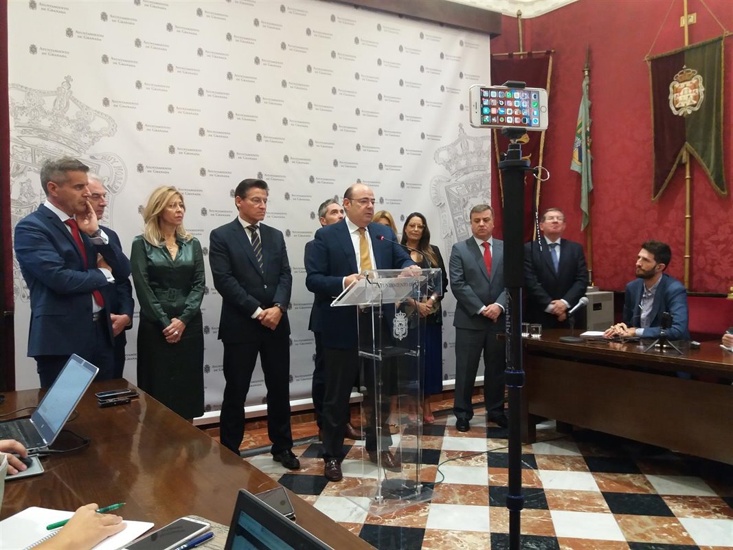 Sebastián Pérez resta importancia a que Cuenca presidiera un acto