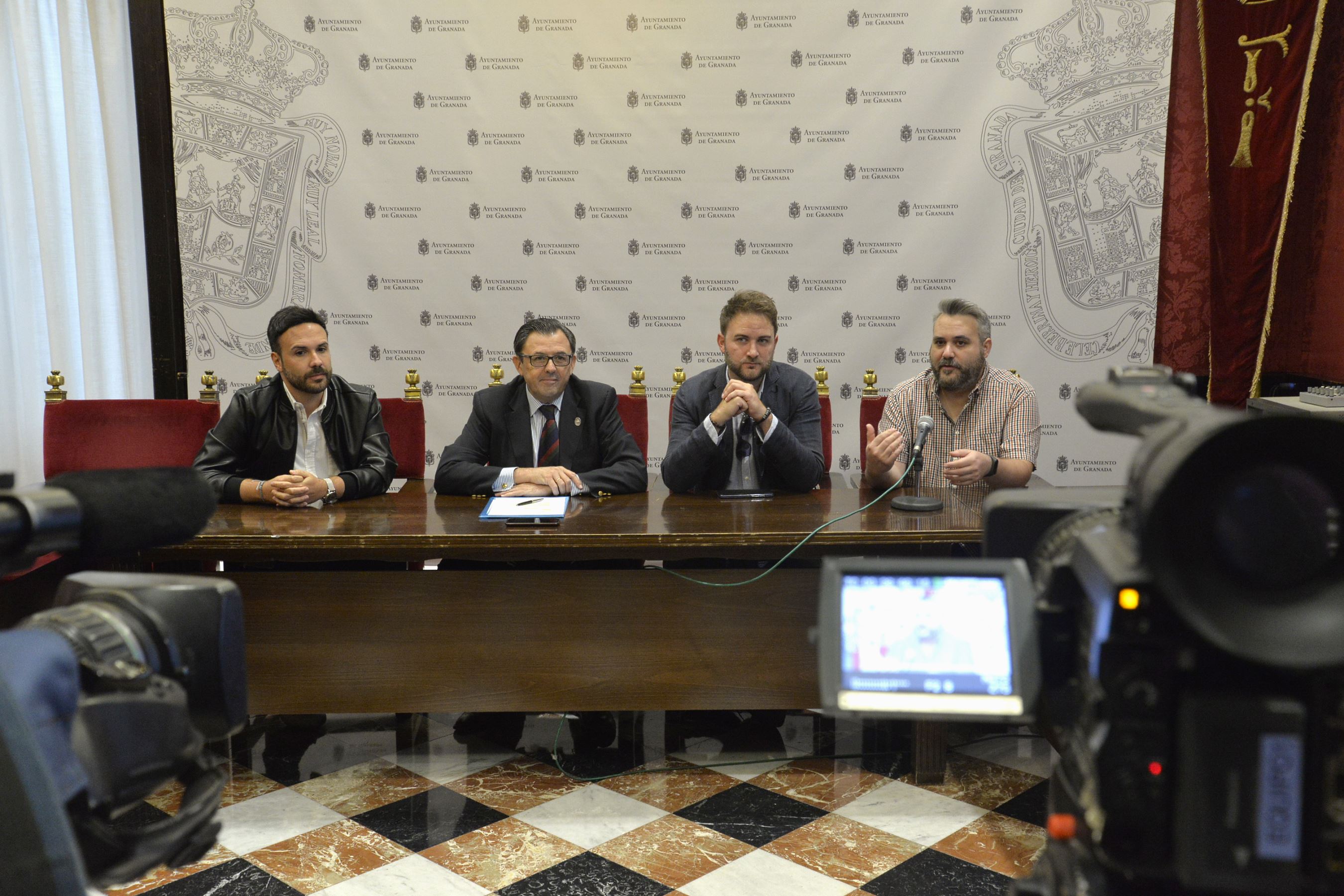 Los jóvenes granadinos podrán disfrutar de talleres gratuitos de fotografía y videoclips ‘low cost’ Los jóvenes granadinos podrán disfrutar de talleres gratuitos de fotografía y videoclips ‘low cost’