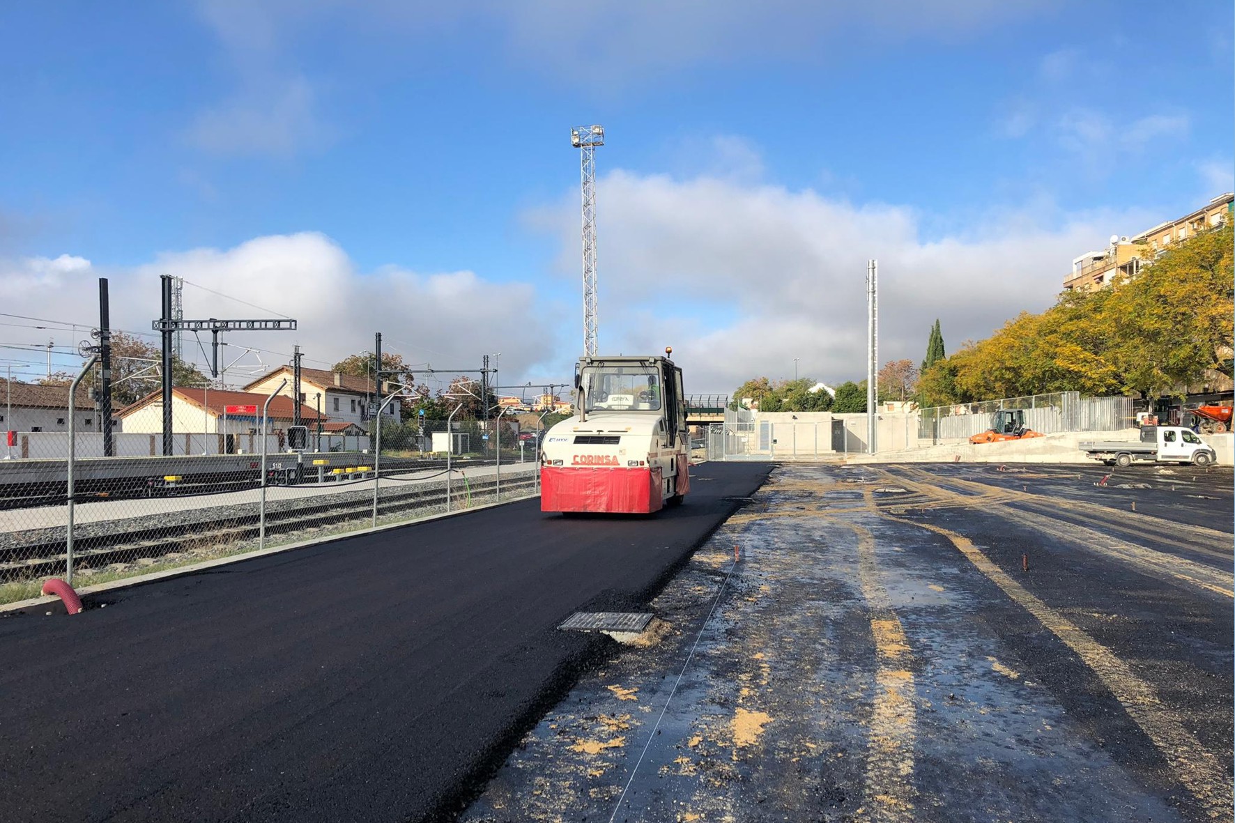 El aparcamiento de la estación del AVE de Granada estará acabado antes de fin de año