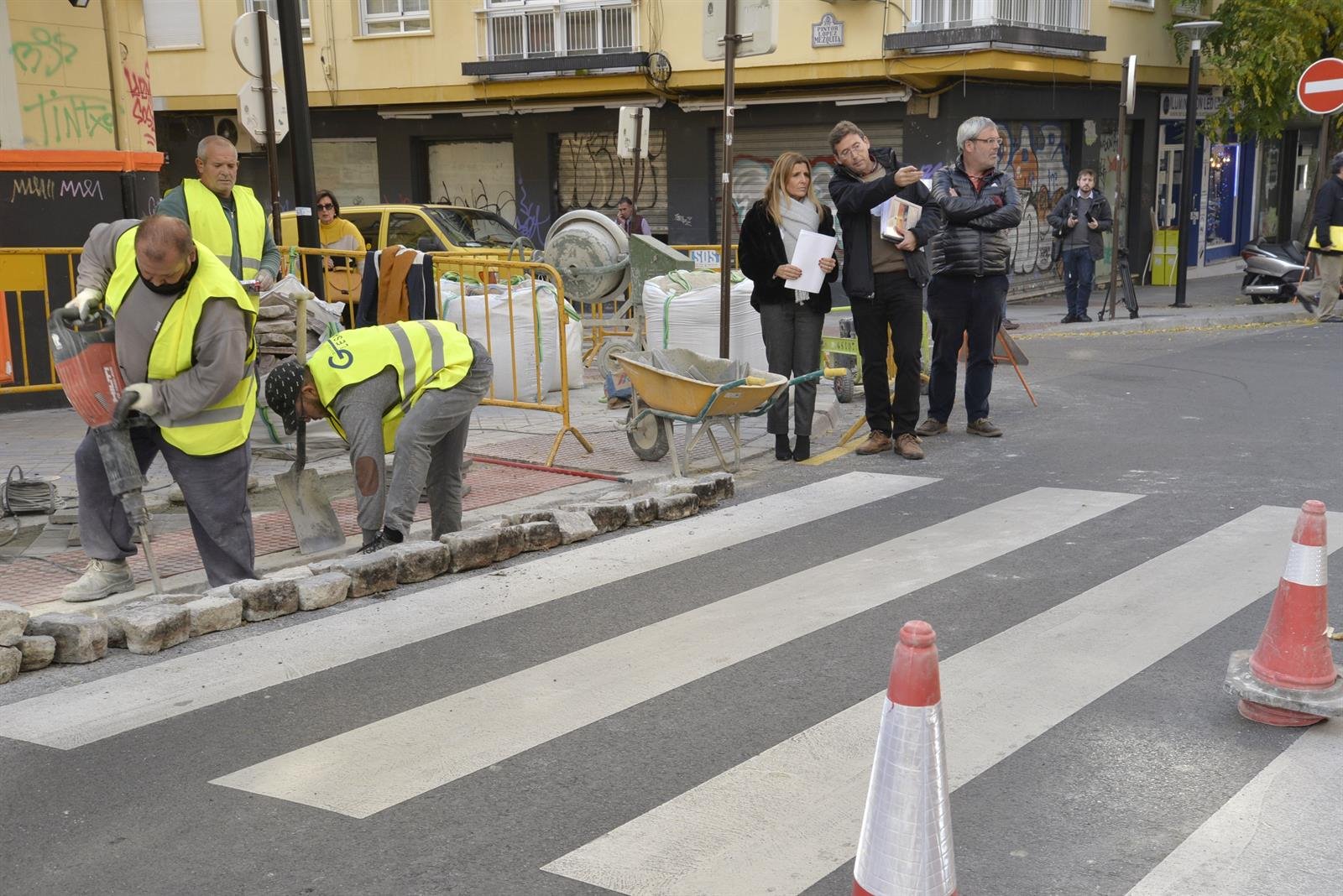 La ciudad mejora la accesibilidad con la eliminación de barreras arquitectónicas en 80 pasos de peatones