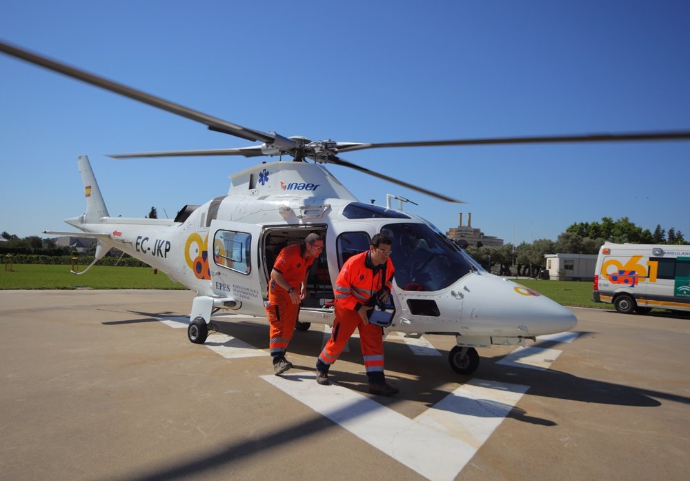 Evacuado en helicóptero un accidentado haciendo montañismo en sierra Elvira