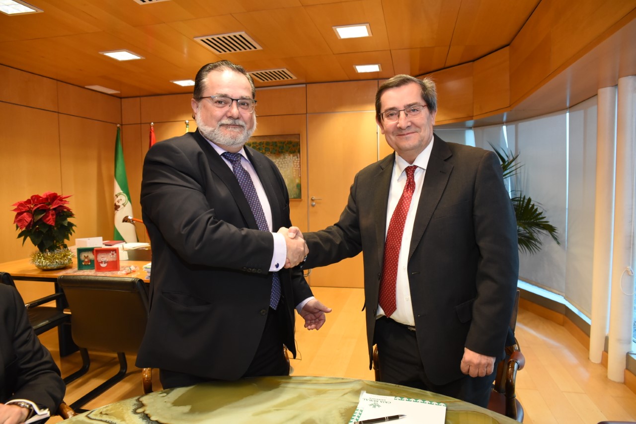 Diputación y Caja Rural cierran una operación de 8,9 millones de euros para inversiones