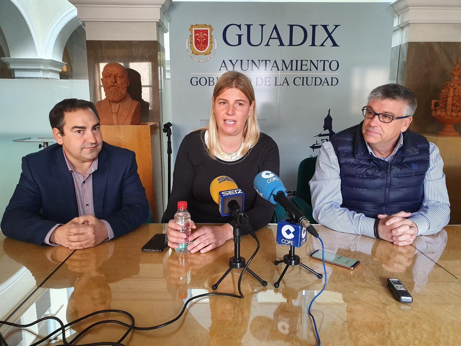 El PP achaca a una «decisión política» que Guadix se quede «sin oficina» del Servicio Provincial Tributario