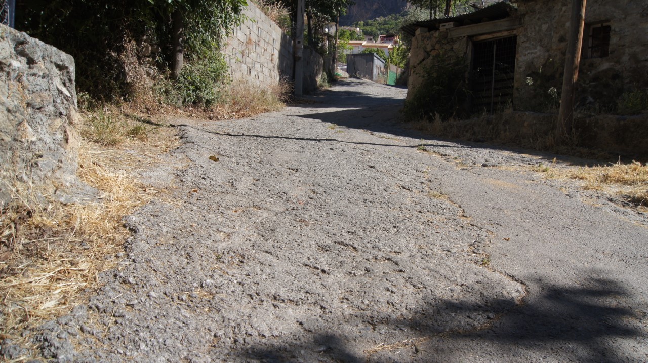 El Ayuntamiento de Guéjar Sierra creará 30 contratos para el arreglo de una calle del Pueblo