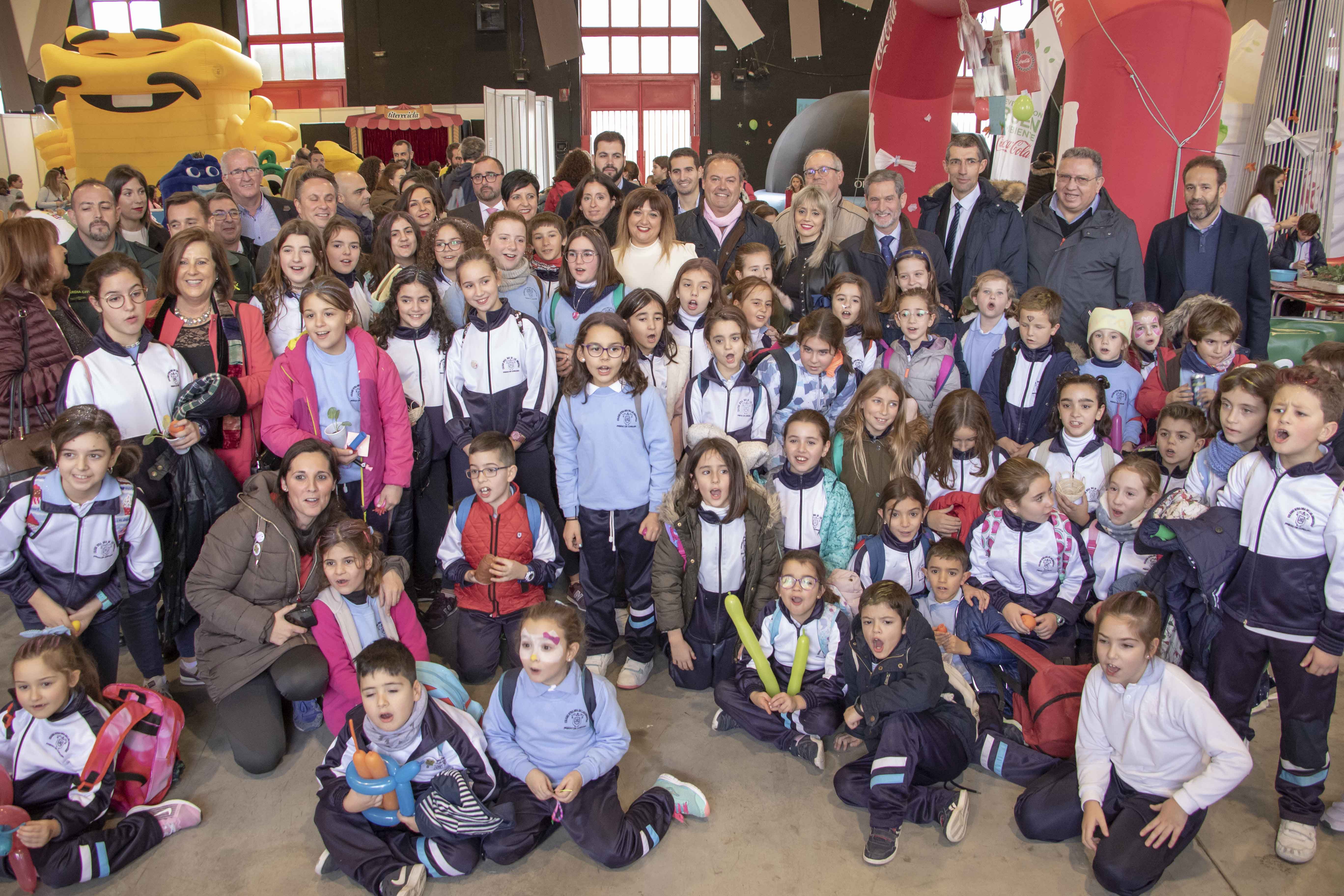 Colegios de todas Andalucía llenan Fermasa en el primer día de Juveándalus 2019