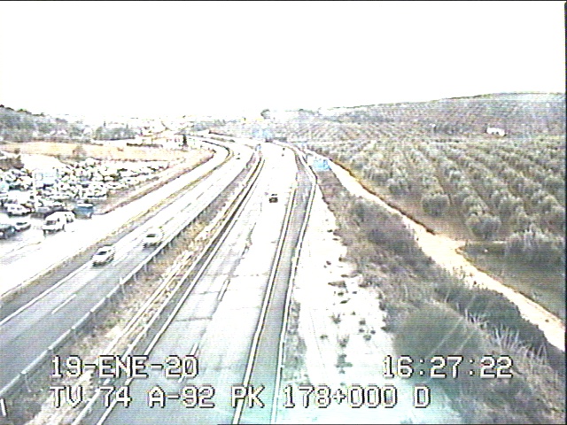 Cortadas al tráfico la A-395 en Monachil y la A-337 en Ferreira por acumulación de nieve