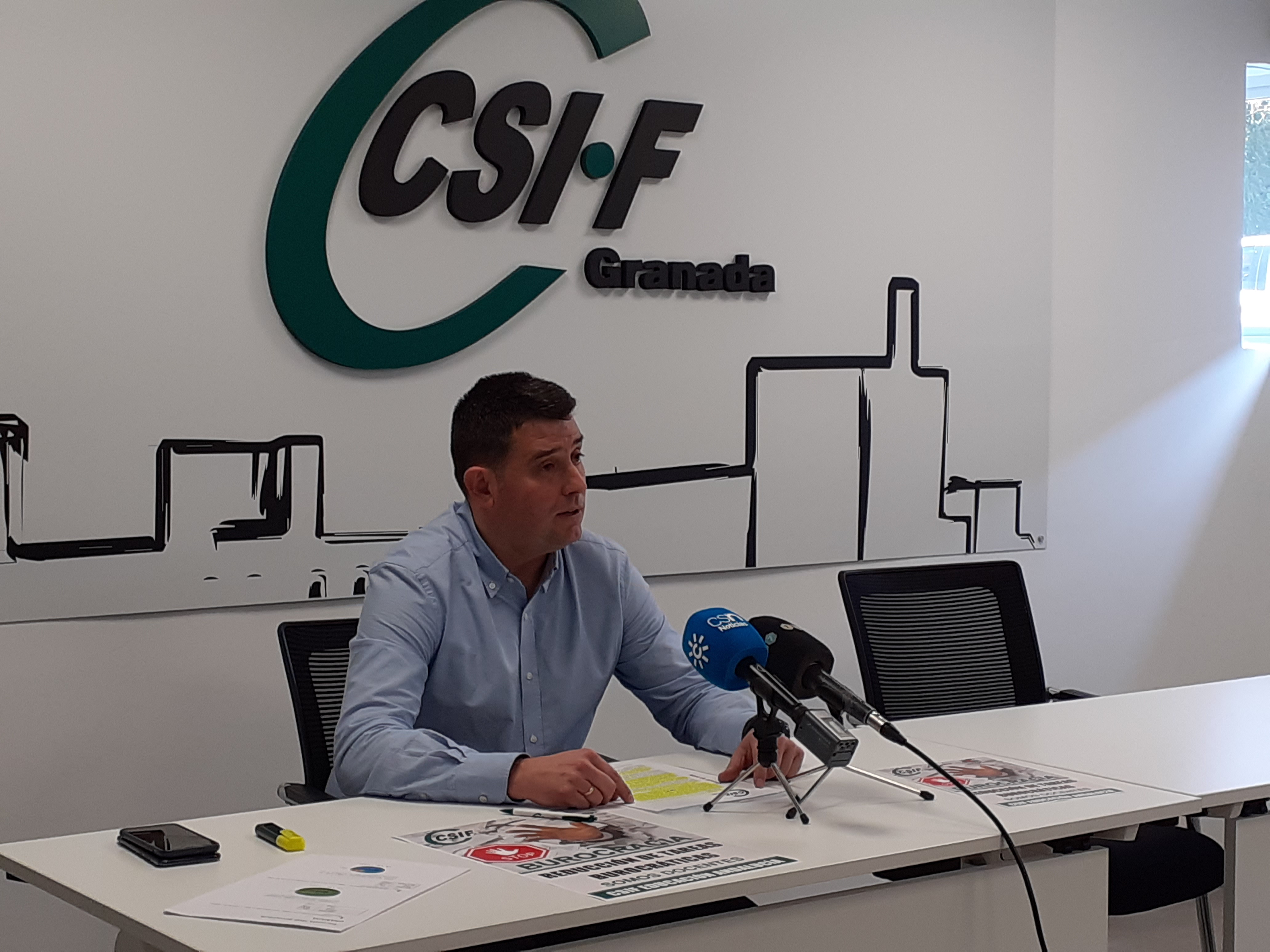 CSIF Granada critica que el nuevo personal interino no se incorporará a las aulas hasta la próxima semana
