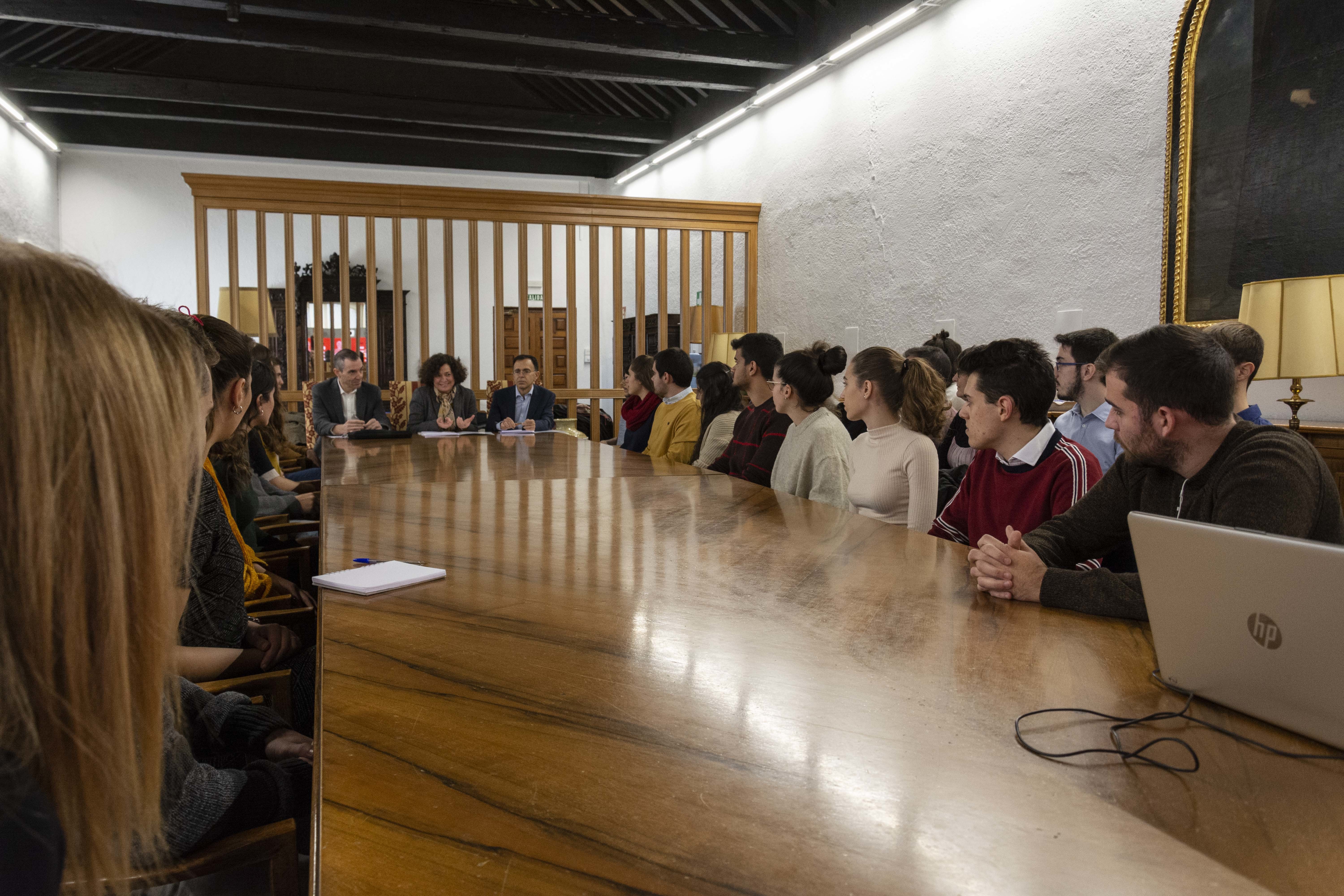 La Universidad de Granada apoya y promueve el talento de sus aulas