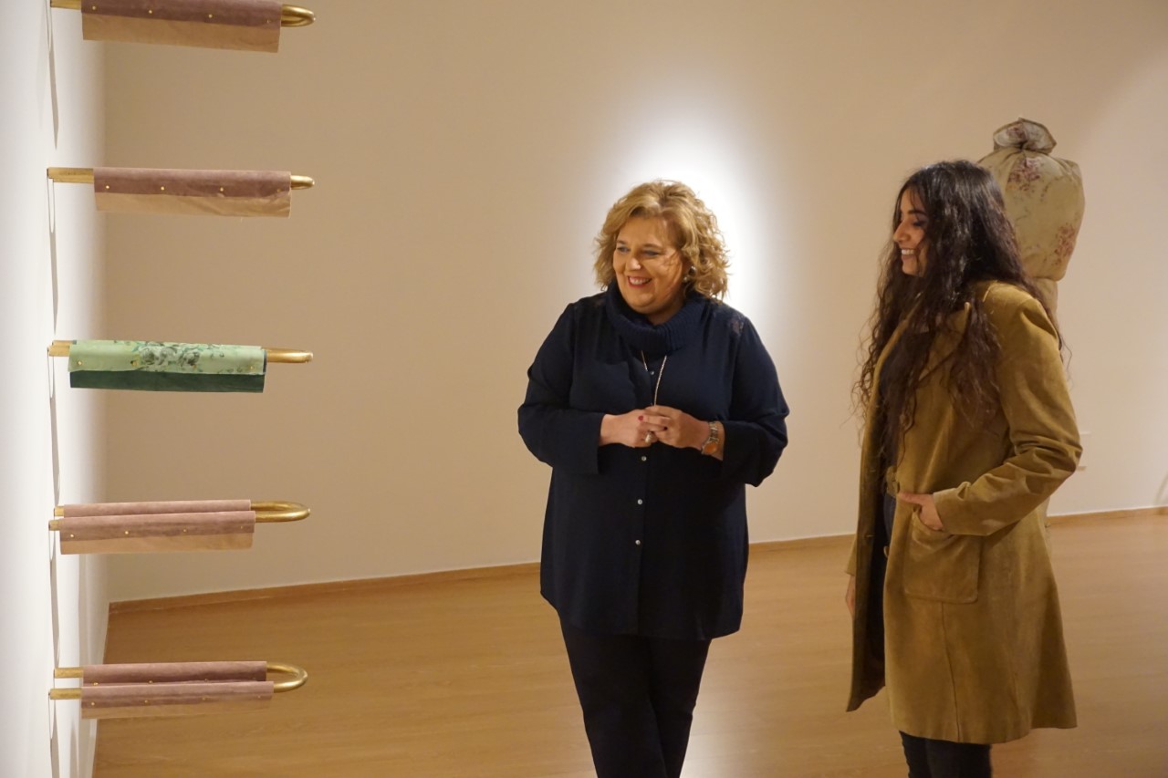 El espacio para artistas jóvenes de Condes de Gabia acoge a partir de hoy la propuesta escultórica de Ana Varea