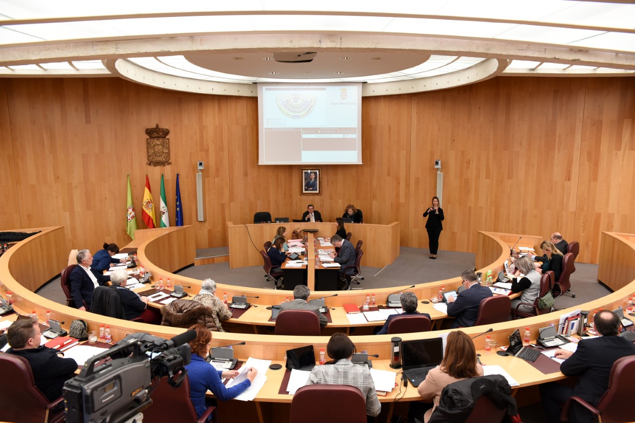 La Diputación aprueba dos mociones en defensa de la EASP y del mantenimiento de su sede en Granada