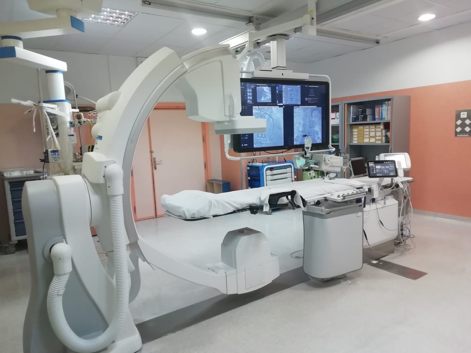 El Virgen de las Nieves cuenta con una nueva sala de radiología intervencionista para tratamientos cardiológicos