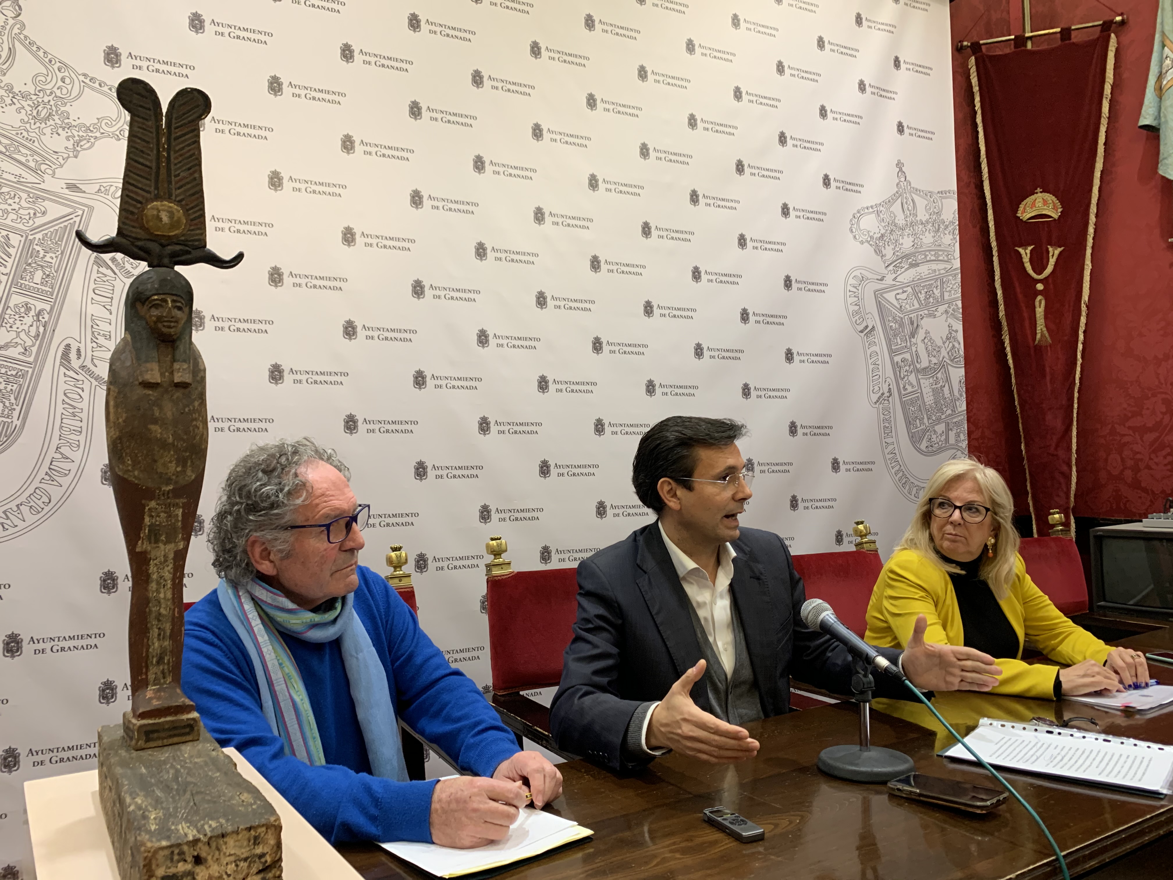 El PSOE insiste en que Salvador cumpla con el legado Brazam