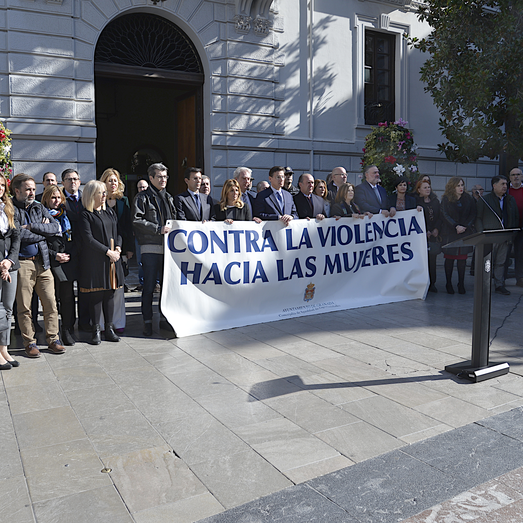 Granada se reafirma en la lucha contra la violencia de género