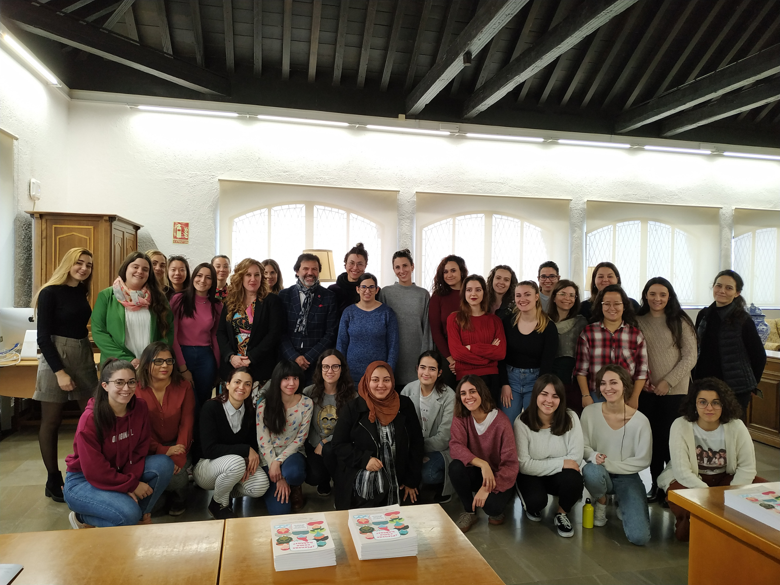 El IAM y la Universidad de Granada fomentan la empleabilidad y emprendimiento de las mujeres