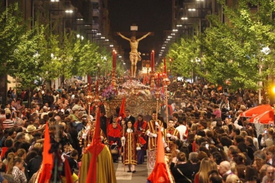 Granada celebra este sábado el IV Simposio sobre la Semana Santa