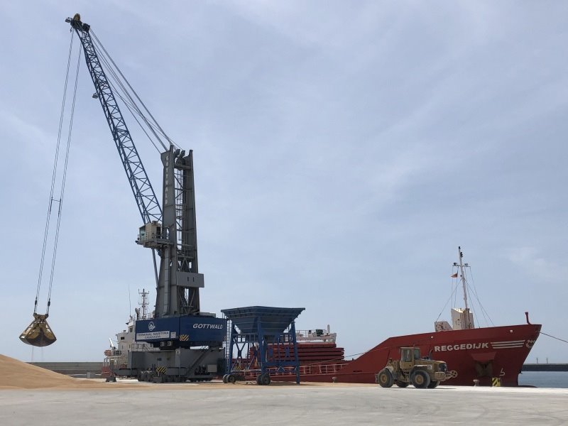 Descargan en Motril 4.500 toneladas de trigo procedentes de Francia