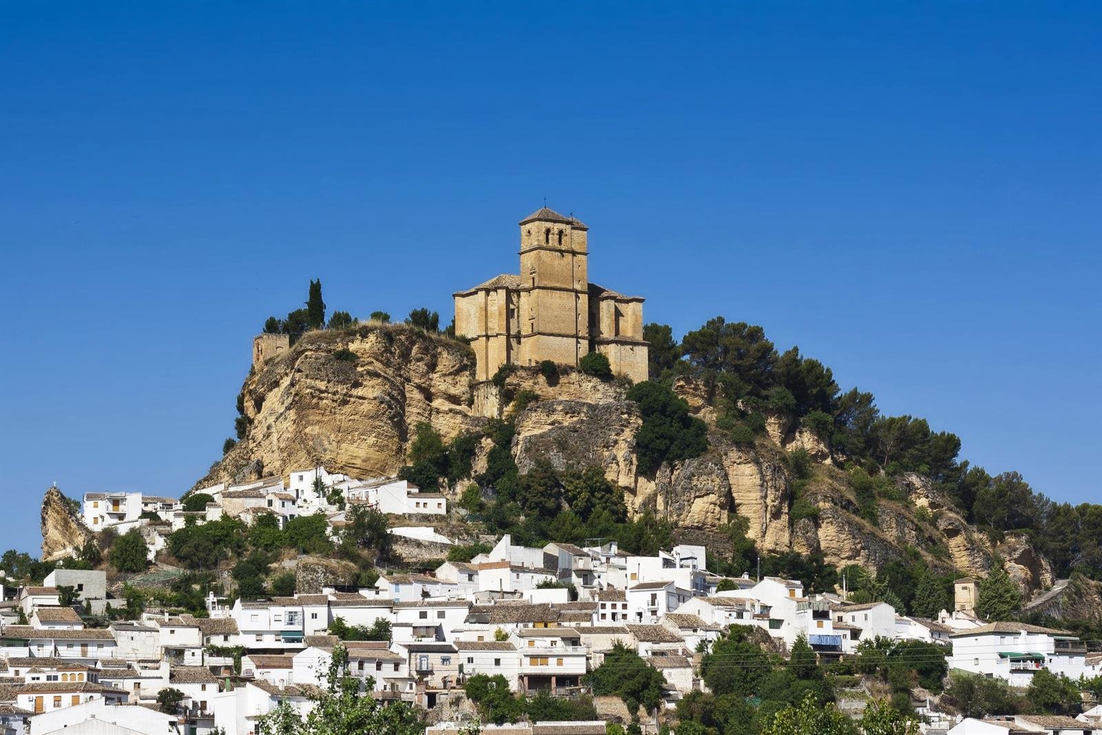 Montefrío es uno de los municipios mediavales más bonitos de España según National Geographic
