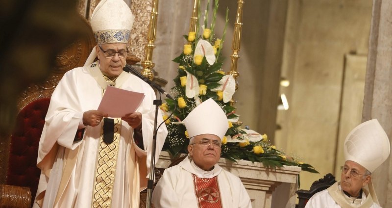 El Arzobispado advierte de un «falso sacerdote» que realiza actos de culto en el área metropolitana