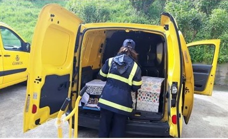 Sindicalistas de CCOO y UGT se encierran en Correos para denunciar el desmantelamiento del Servicio Postal Sindicalistas de CCOO y UGT se encierran en Correos para denunciar el desmantelamiento del Servicio Postal