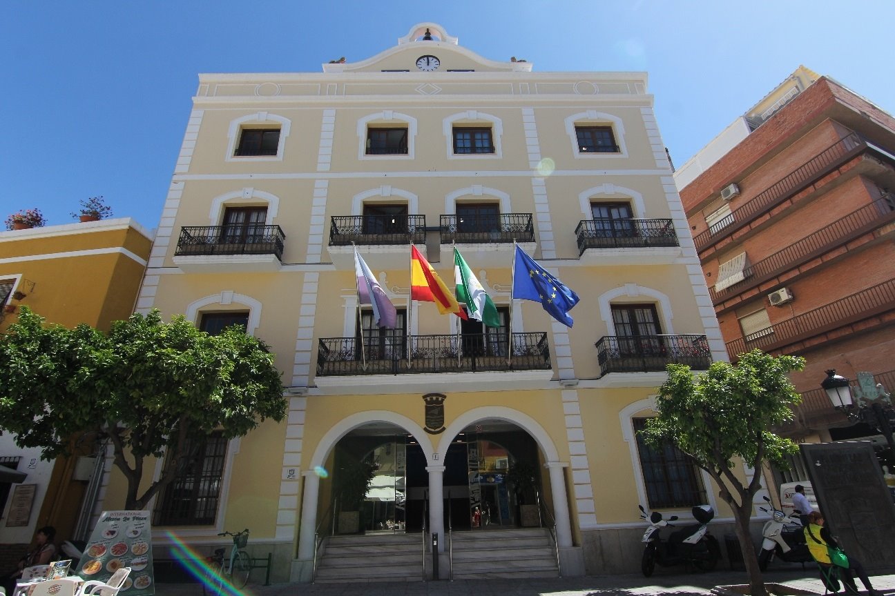 El Ayuntamiento de Almuñécar pide extremar la seguridad en el funeral de la fallecida en la piscina El Ayuntamiento de Almuñécar pide extremar la seguridad en el funeral de la fallecida en la piscina