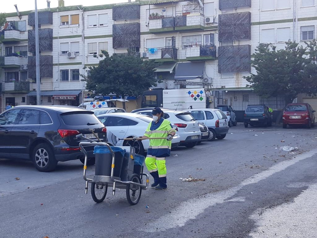 El Ayuntamiento adecenta Rey Badis y Molino Nuevo El Ayuntamiento adecenta Rey Badis y Molino Nuevo