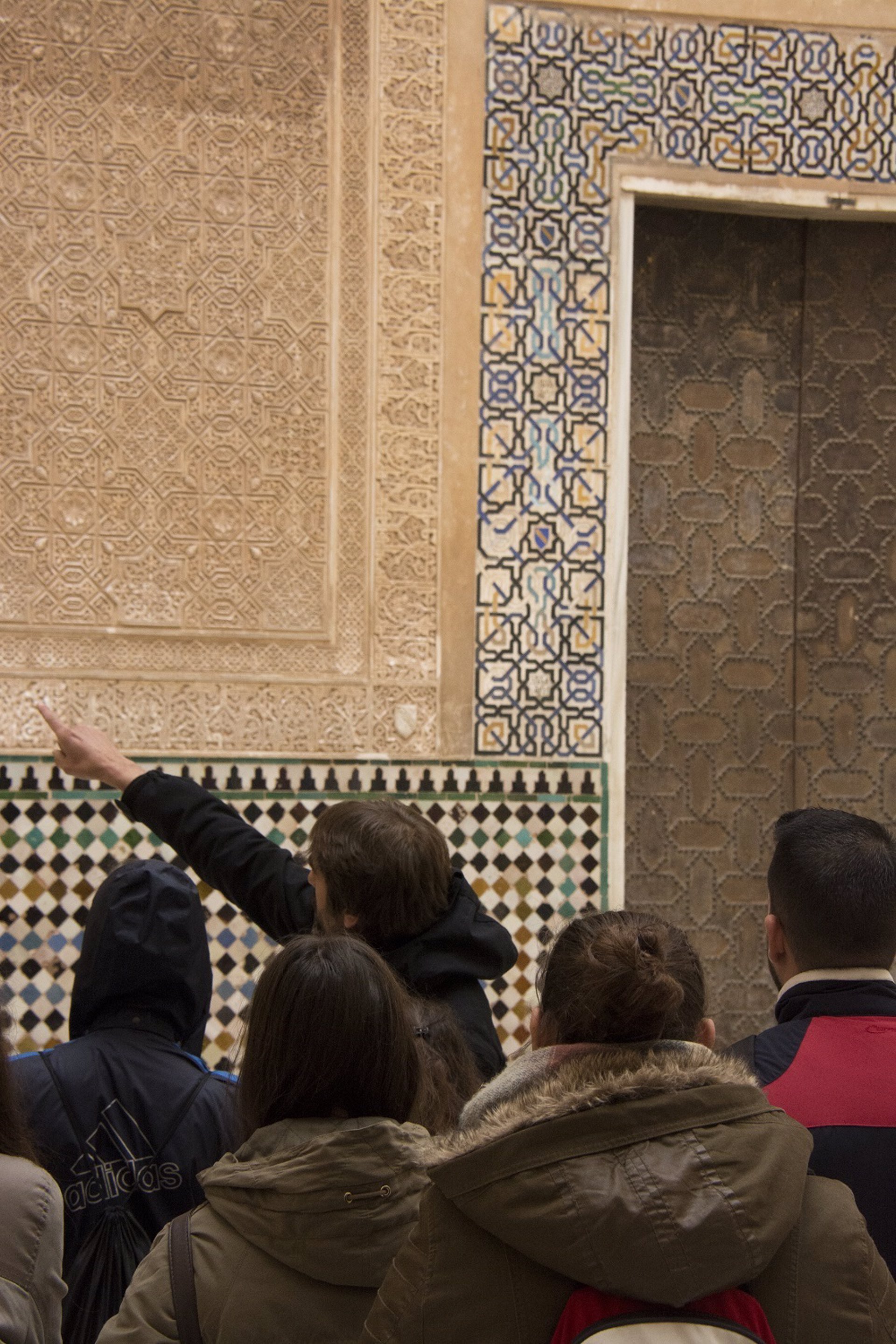 La Alhambra organiza visitas guiadas para acercar el monumento a las familias