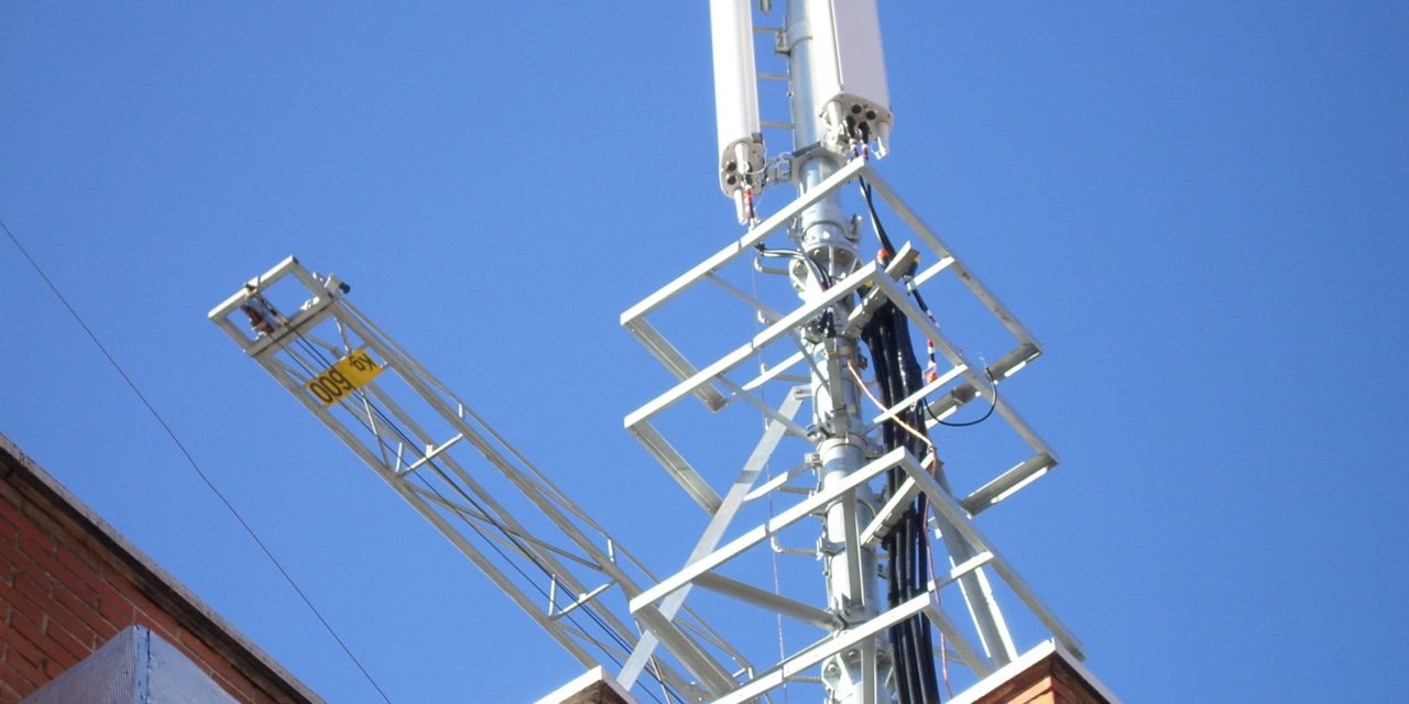 Telefónica España enciende la banda 5G de 700MHz en 18 poblaciones granadinas