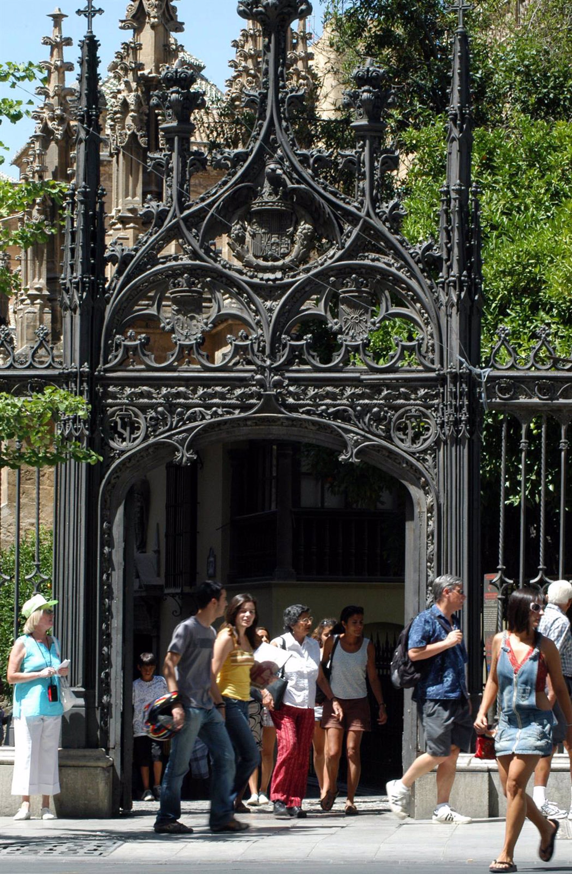 El turismo en Granada, según el concejal, se recupera tras el incremento de los bonos Granada Cards