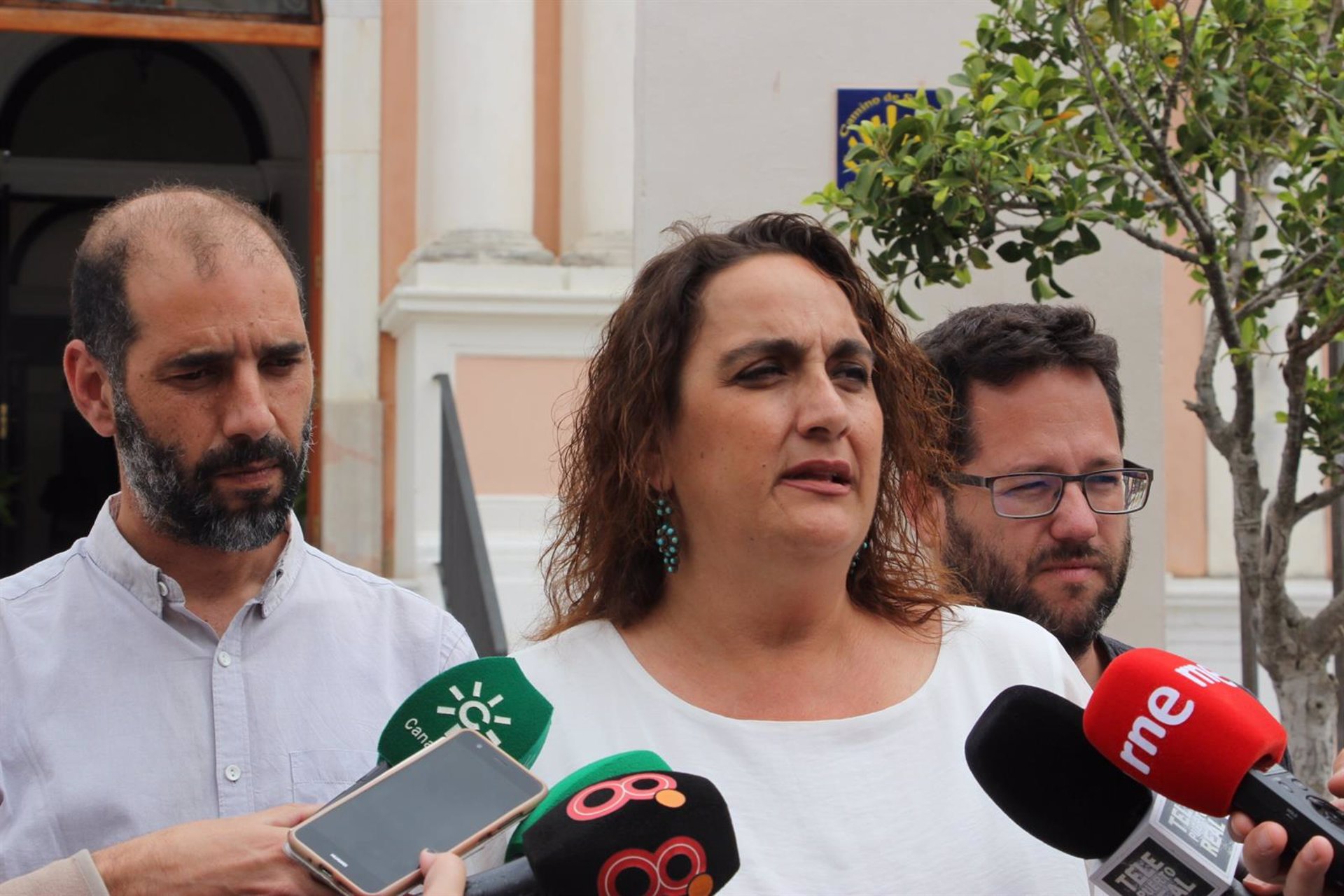 Adelante pide más rastreadores y personal sanitario ante la situación en Granada