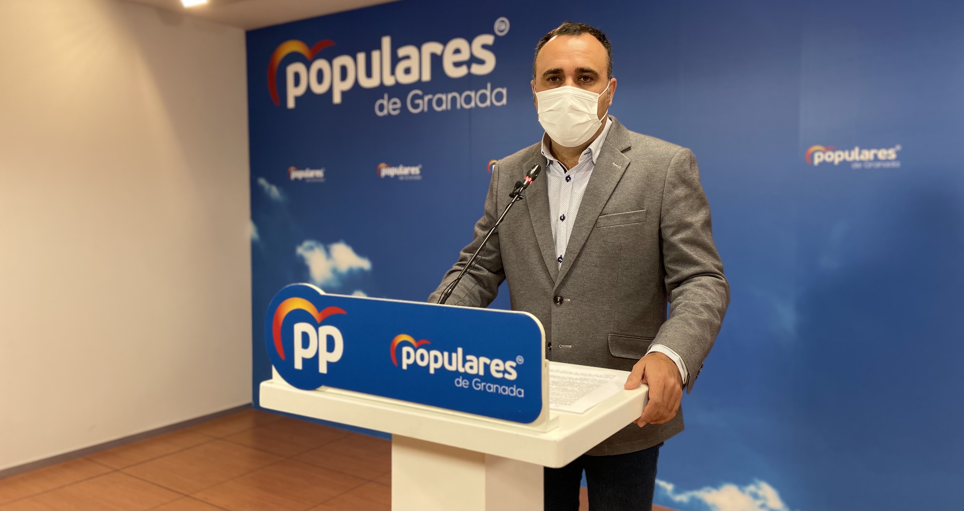 El PP pregunta a Entrena su opinión sobre «los pactos del PSOE con Bildu»