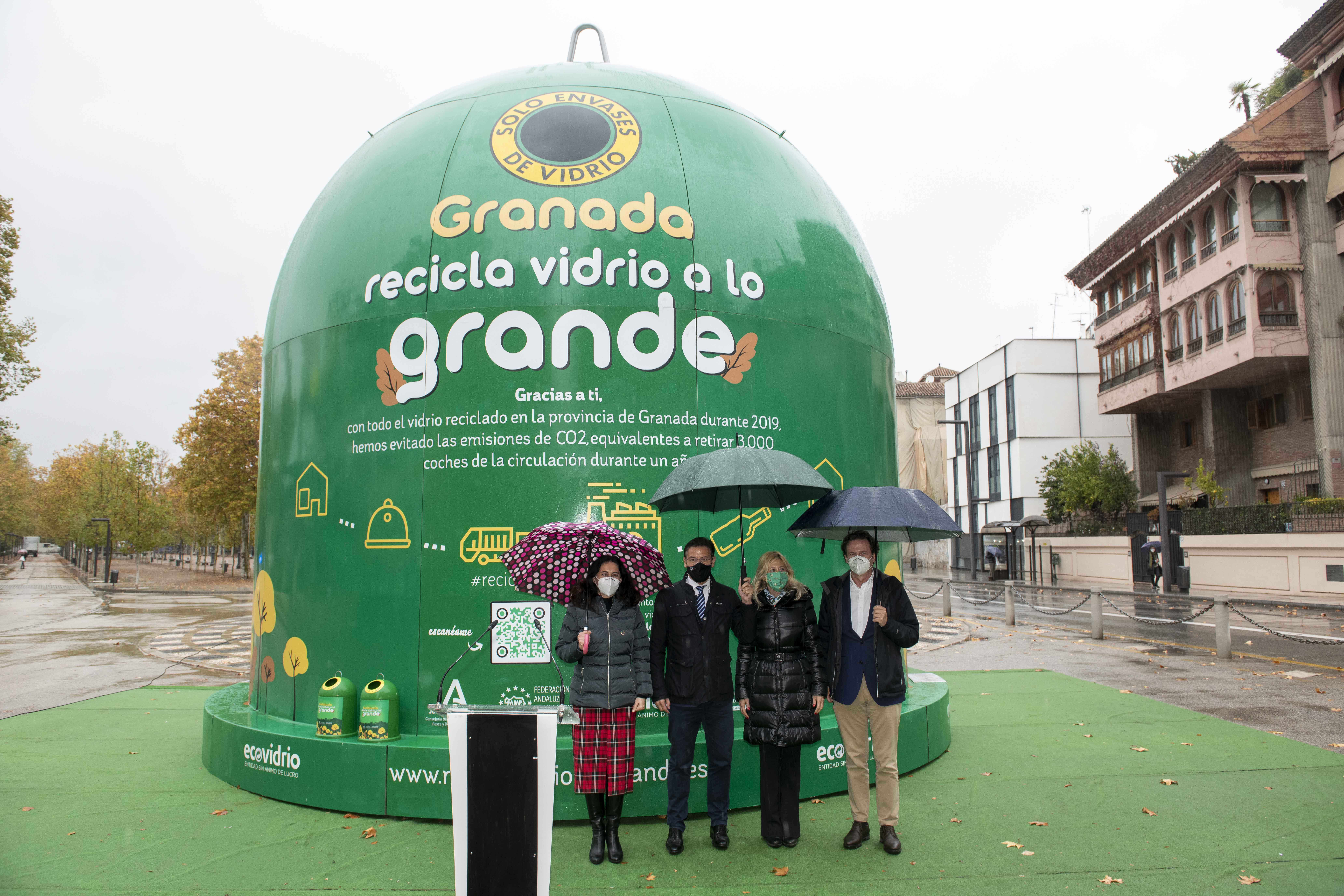 La campaña ‘Andalucía recicla vidrio a lo grande’  busca concienciar sobre la importancia de reciclar los envases de vidrio