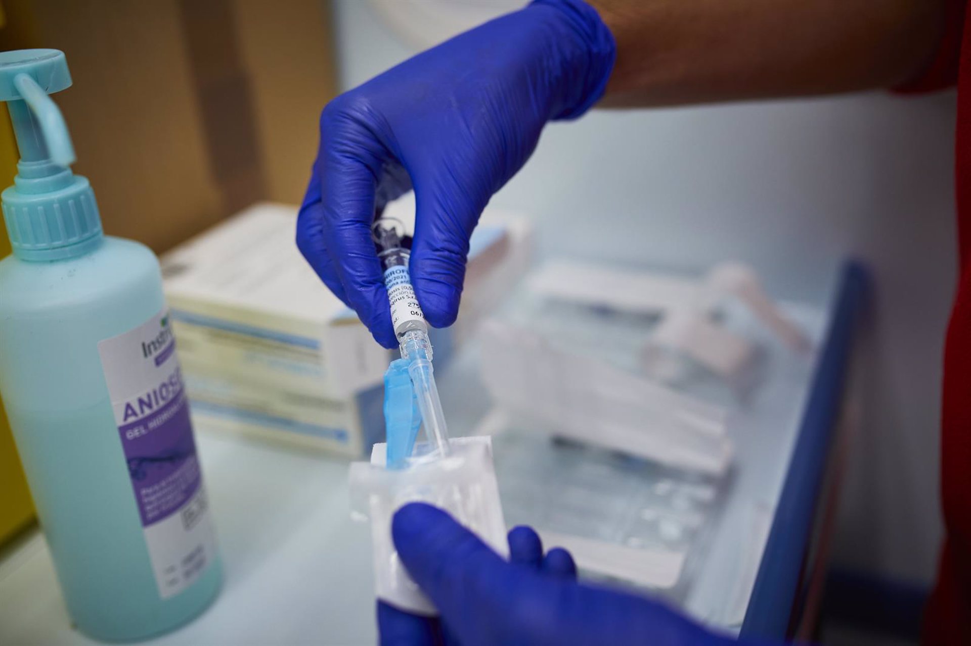 Un fallo en la cadena de frío afecta a unas 15.000 dosis de la vacuna de la gripe
