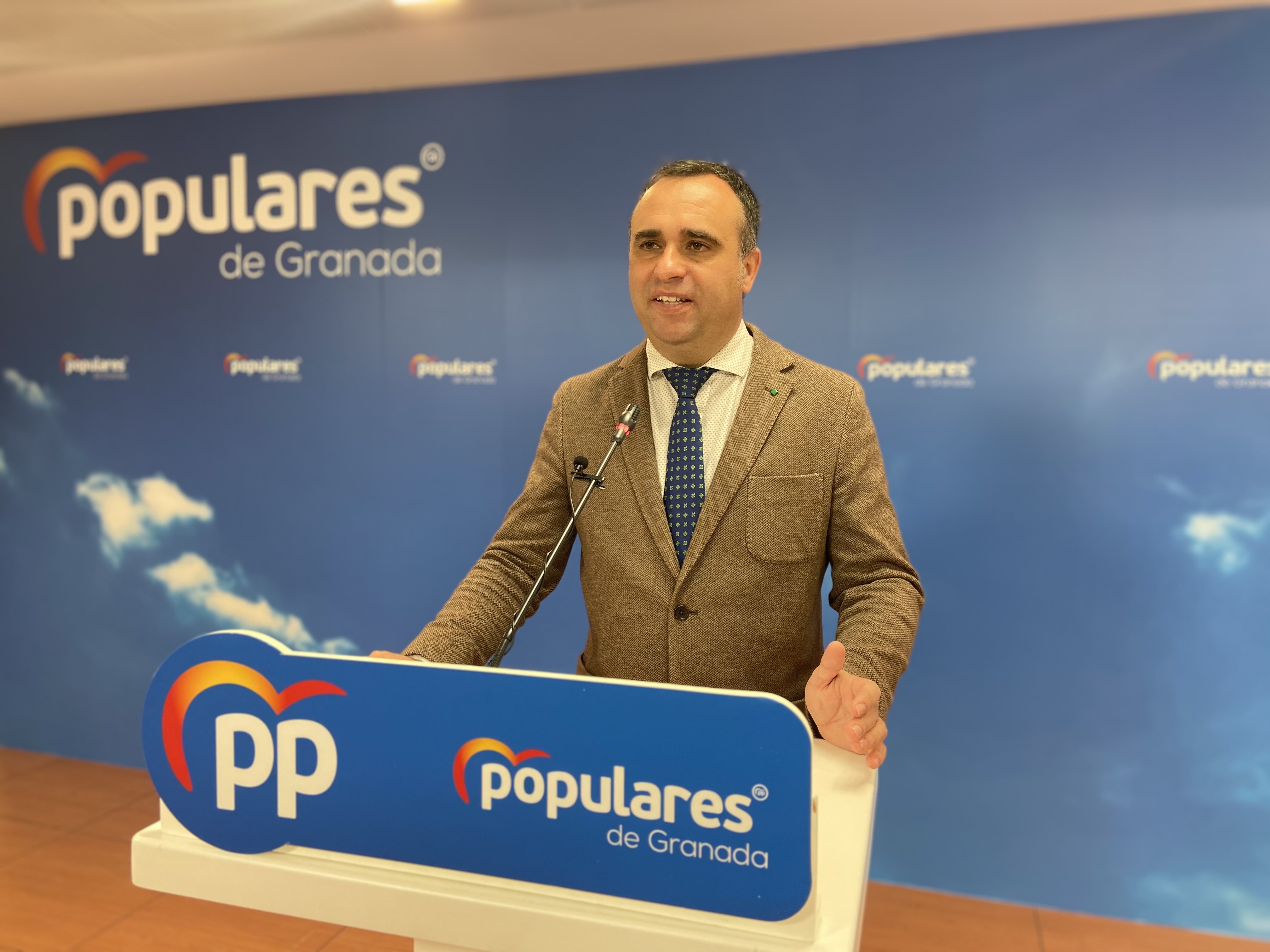 El PSOE exige explicaciones al alcalde de Alhendín por la gestión económica del Ayuntamiento, investigada por la Fiscalía