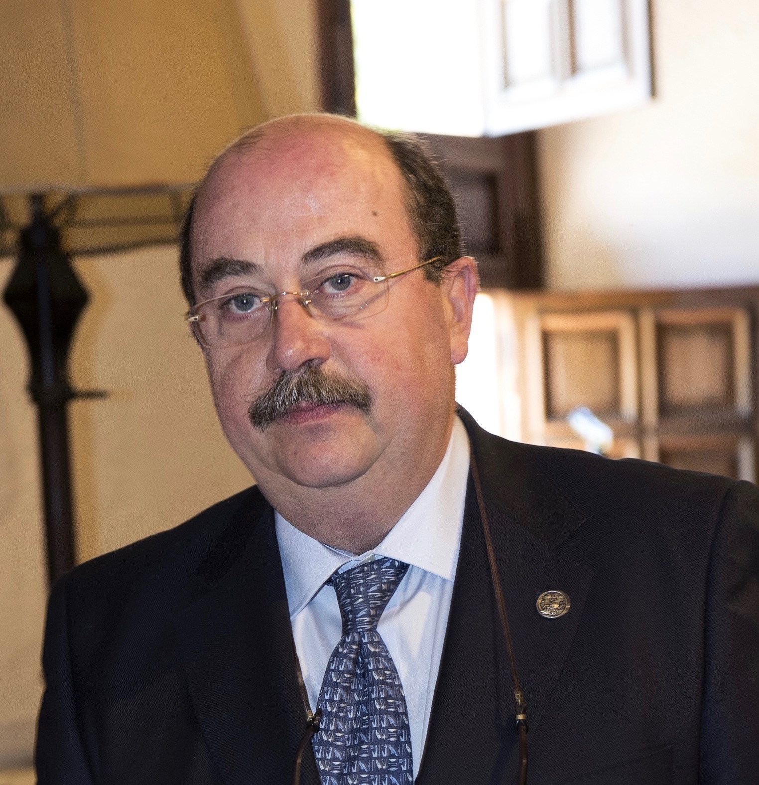 Ramón del Castillo Salmerón renueva mandato como decano de la Facultad de Odontología de la UGR