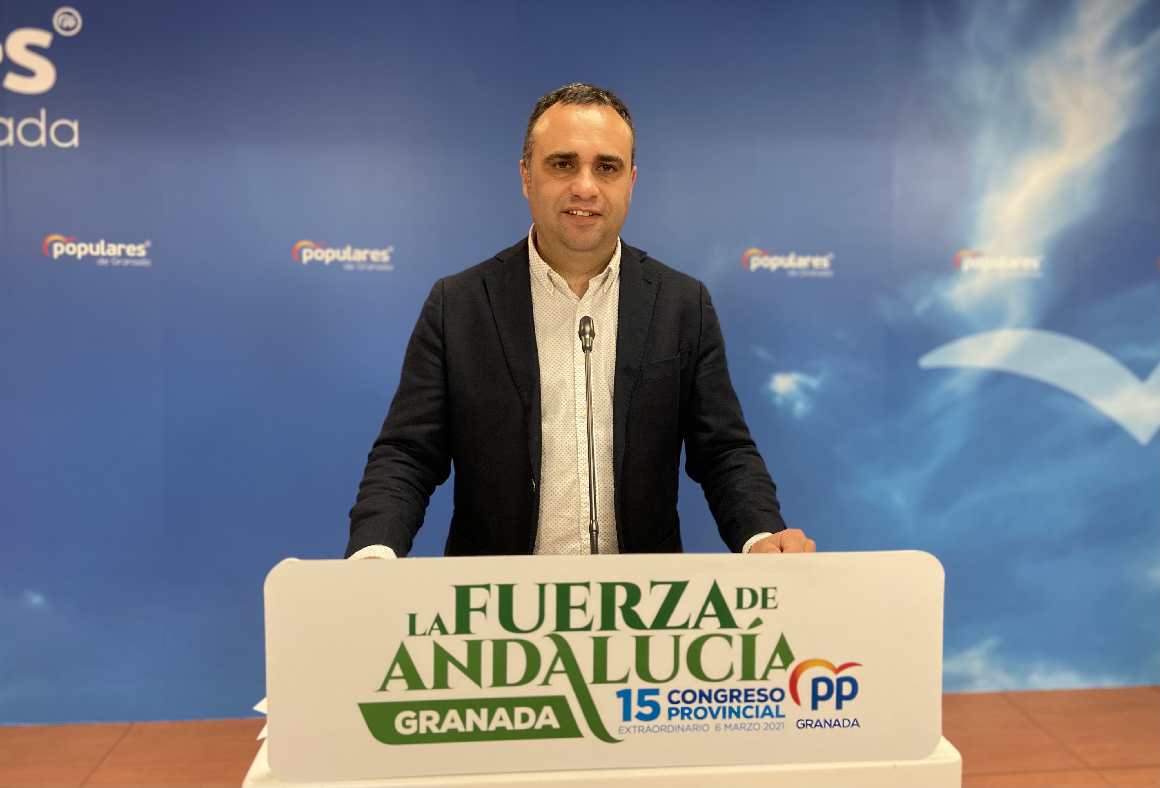 Rodríguez muestra el “profundo pesar” del PP de Granada ante el fallecimiento de Tico Medina