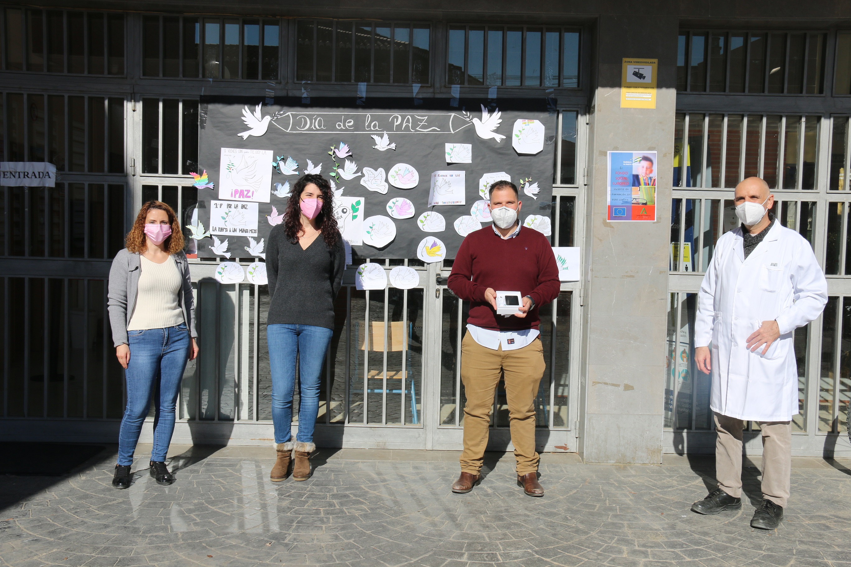 El Ayuntamiento de Alhendín dota de medidores portátiles de CO2 a los centros educativos del municipio