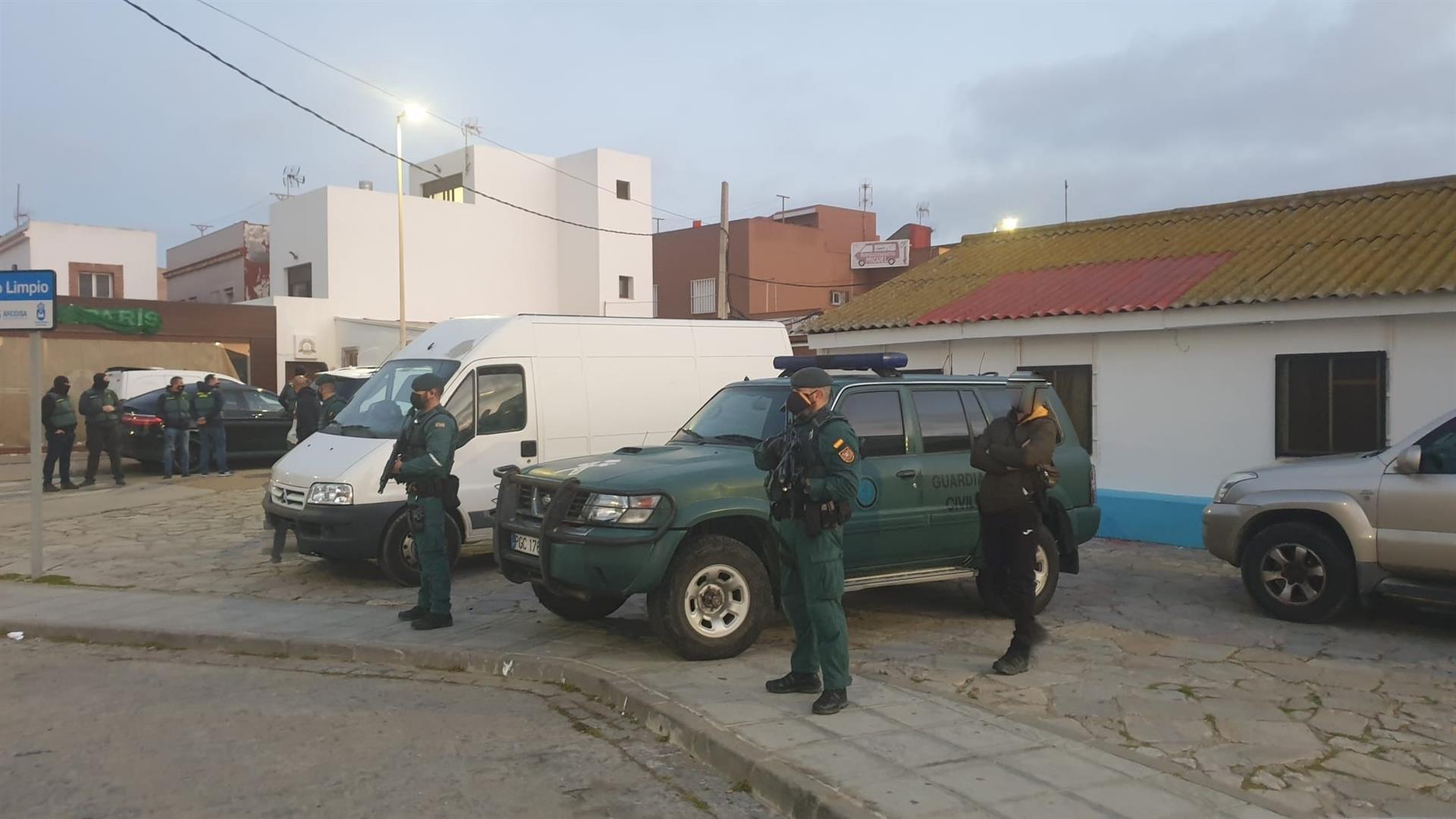 Incautadas más de dos toneladas de hachís y 20 embarcaciones en la operación en Almería, Málaga y La Línea