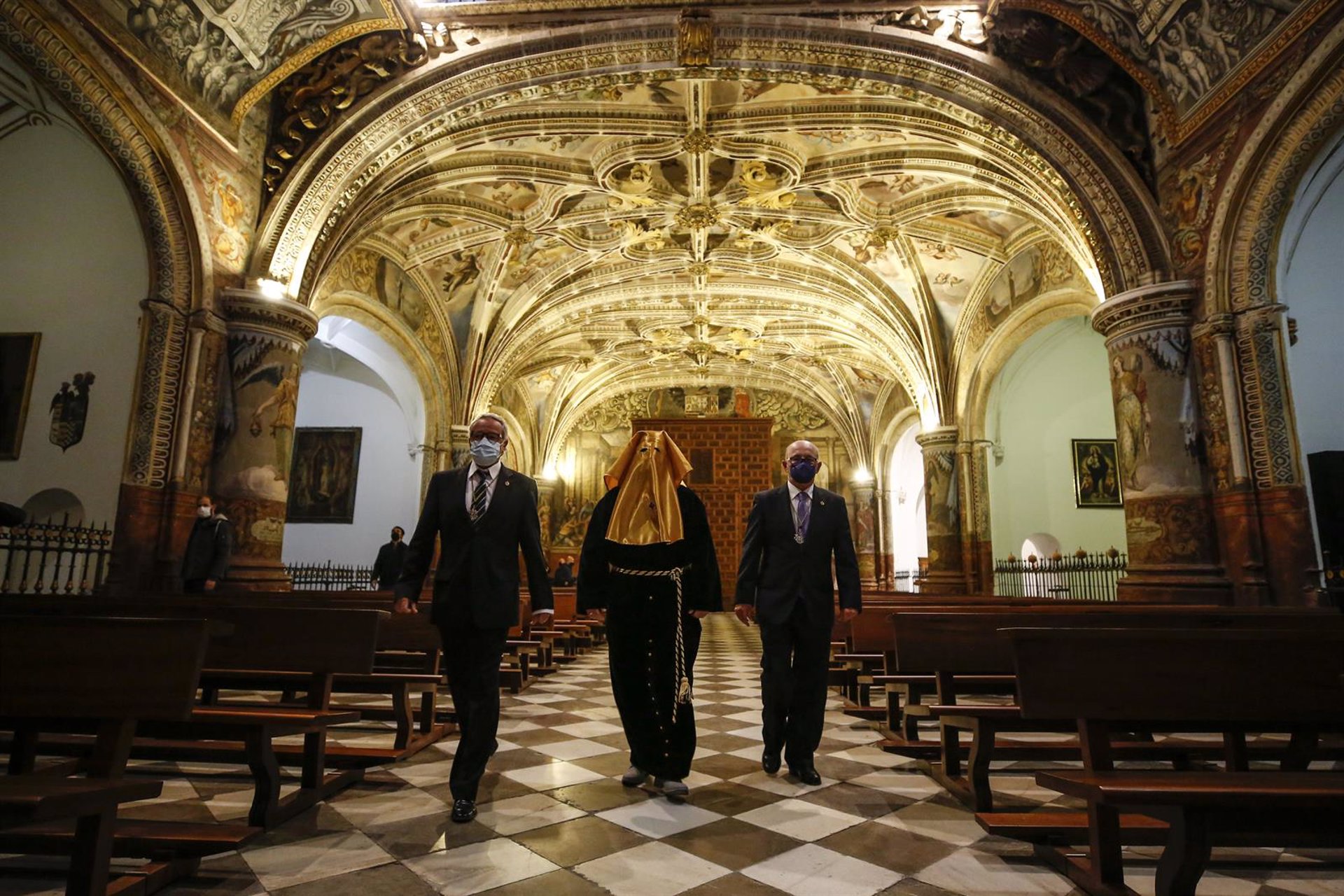 La Soledad libera a un preso en un acto en el Monasterio de San Jerónimo