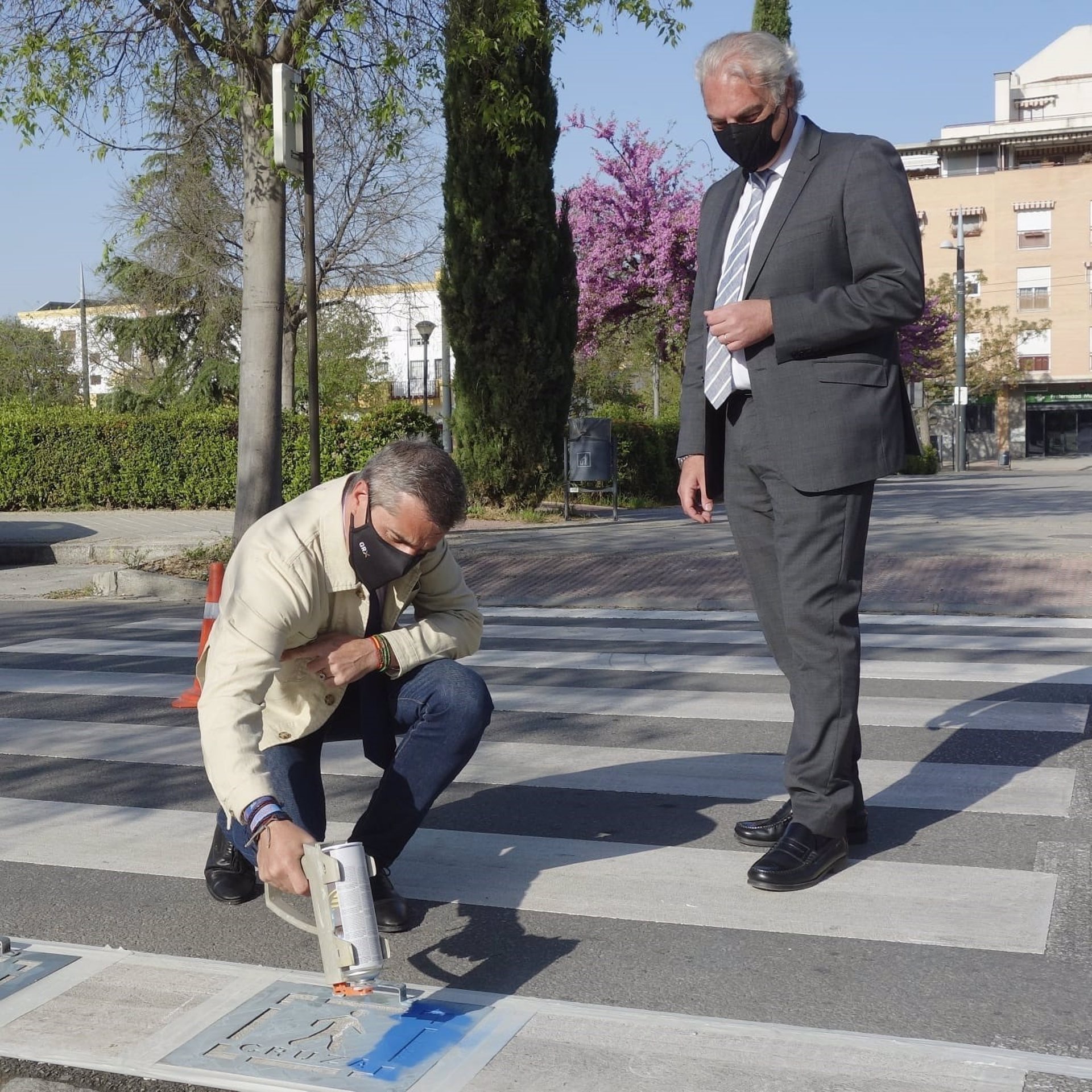 Comienza la adaptación de pasos de peatones para mejorar la seguridad de personas con TEA