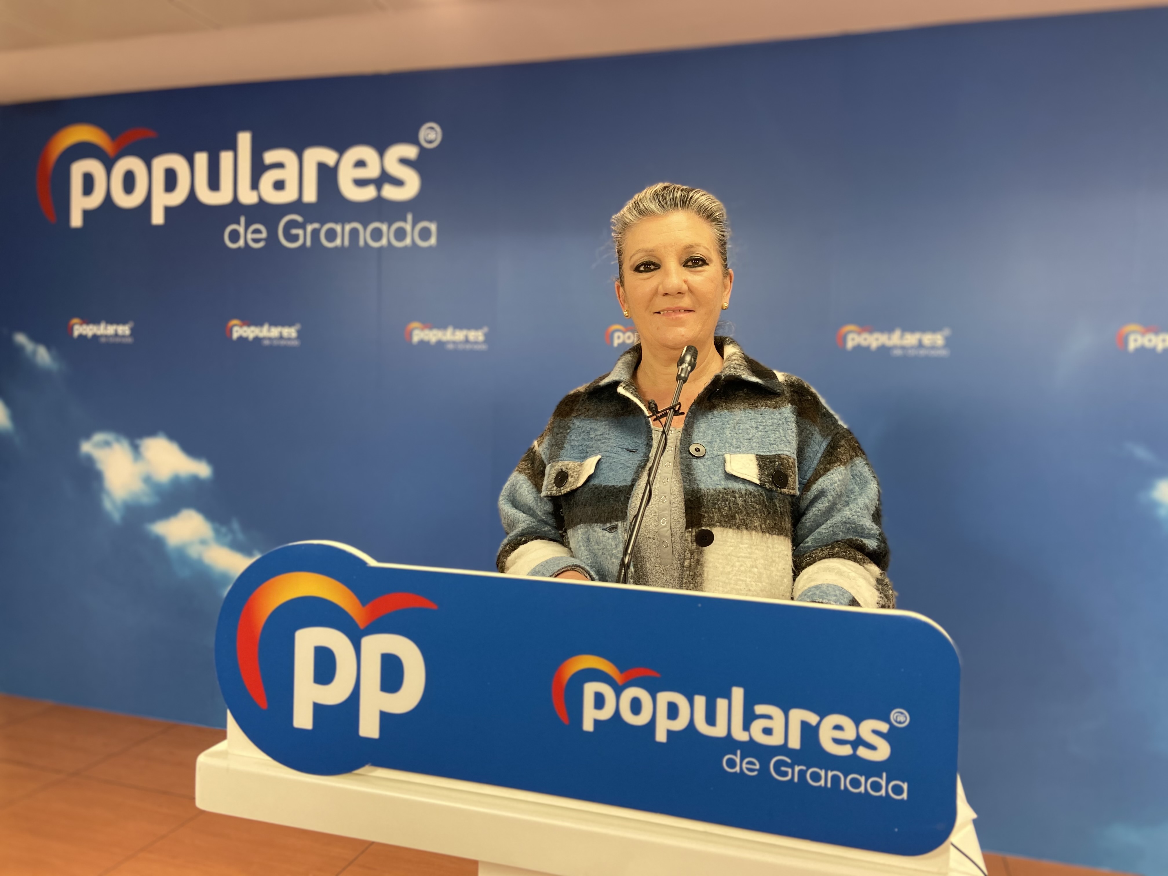 El PP insta a Entrena a aclarar si forzó la dimisión de María Ángeles Blanco, exalcaldesa de Órgiva
