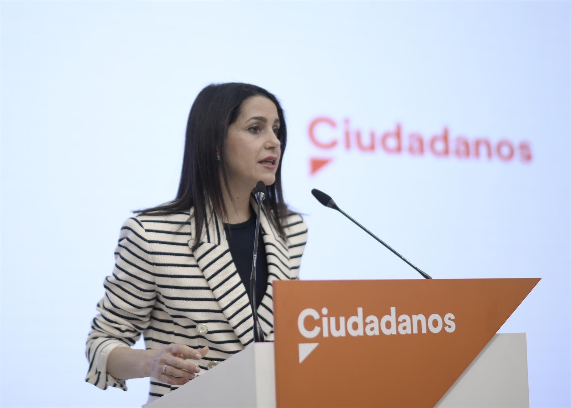 Arrimadas apuesta por mantener el Gobierno con el PP en Andalucía y reeditarlo tras las elecciones