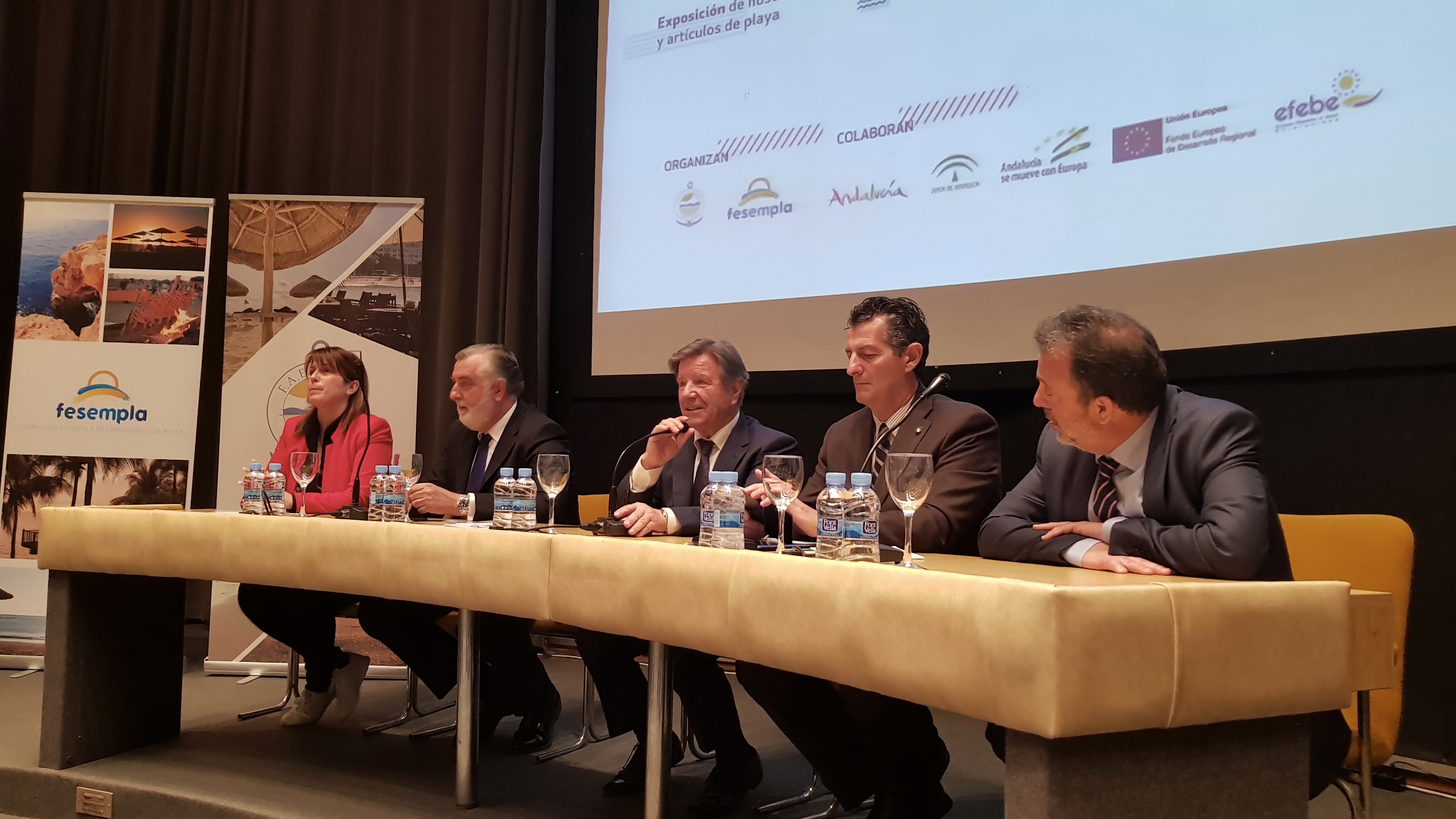 Manuel Villafaina toma el relevo de la presidencia de la Federación Andaluza de Empresarios de Playas