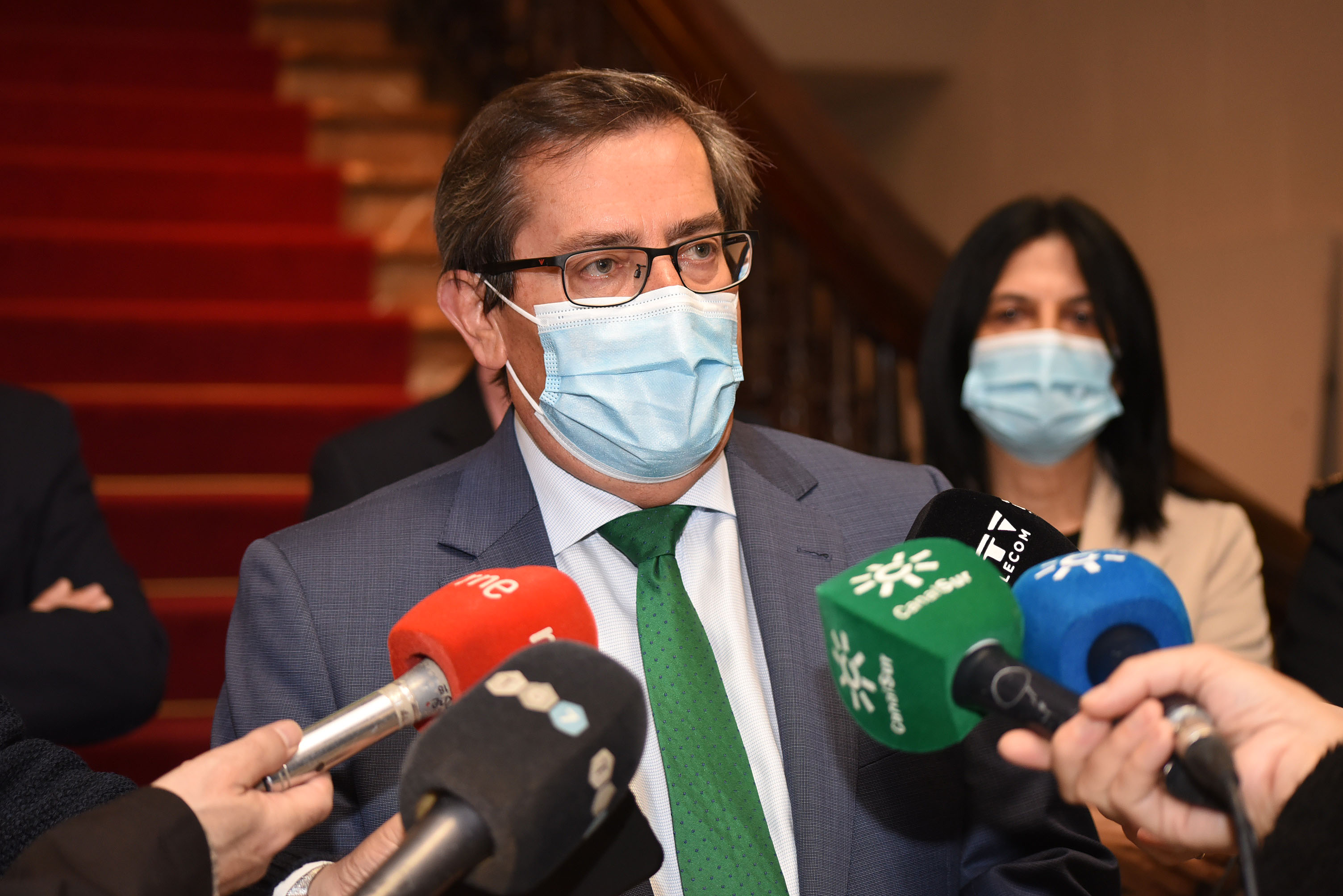 Entrena (PSOE) pide que dimita el alcalde y que gobierne la lista socialista, la más votada en las municipales Entrena (PSOE) pide que dimita el alcalde y que gobierne la lista socialista, la más votada en las municipales