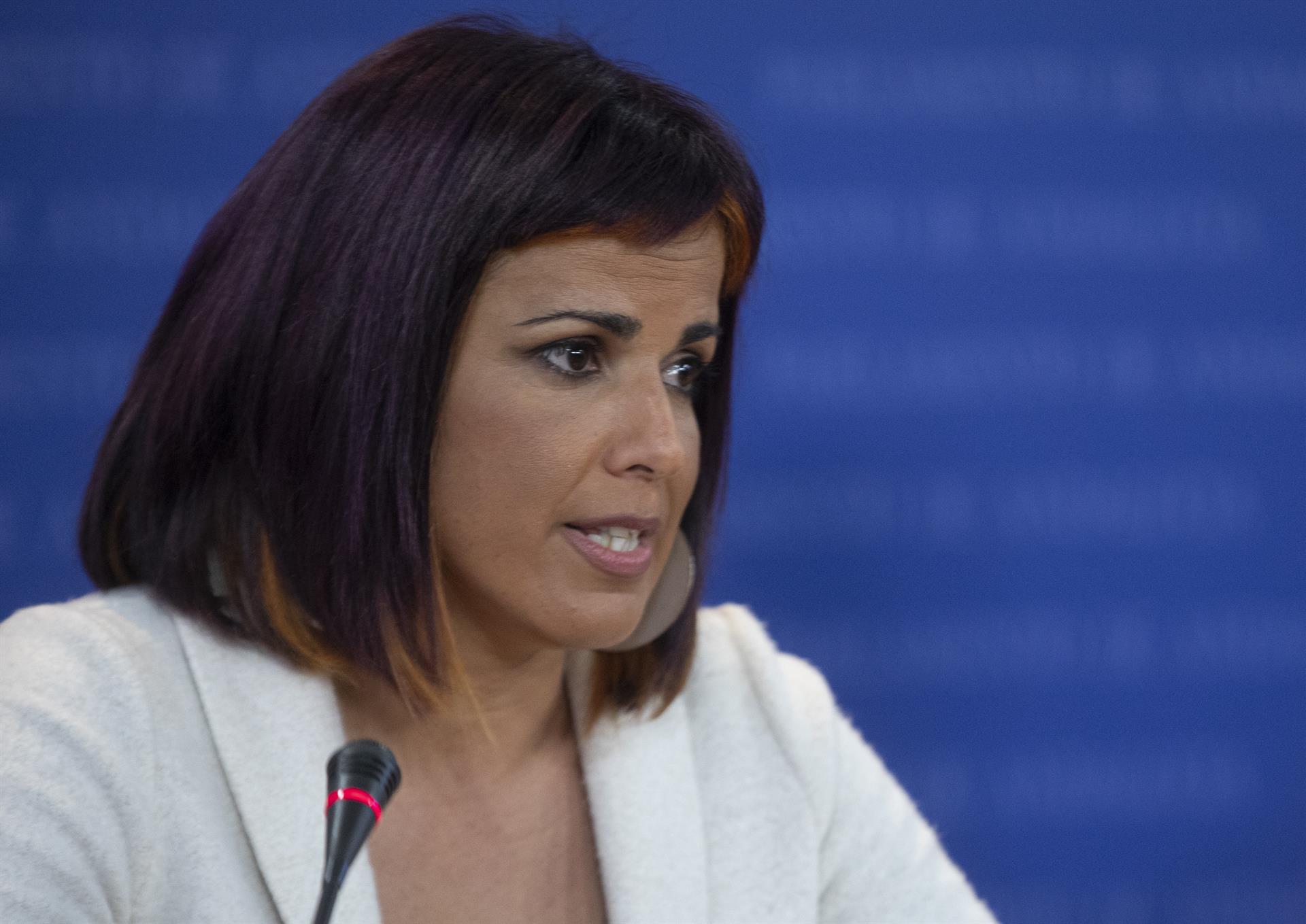 Teresa Rodríguez critica a la Junta su «convidá fiscal para ricos» que merma ingresos